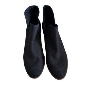 Lucky Brand Women's Black Marcelo Nubuck Booties Shoes patterned design size 7.5